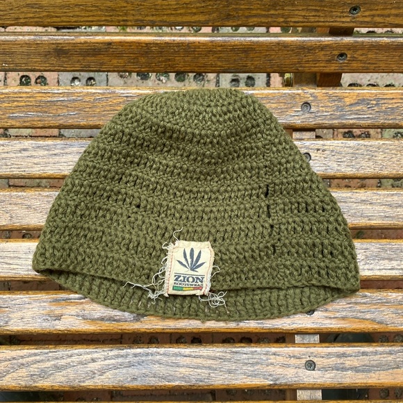 Zion rootswear green toboggan skull cap knitted beanie hat - Picture 1 of 8